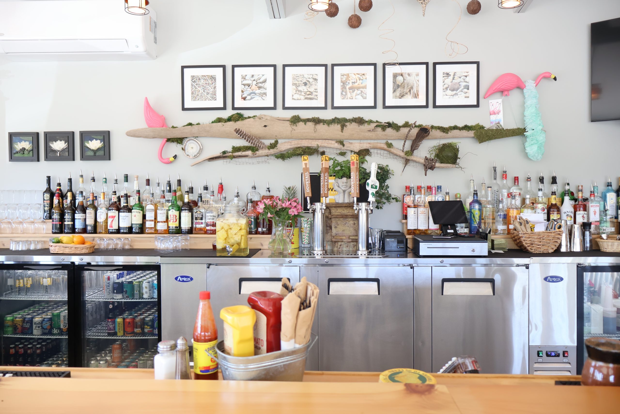 Dovetail Bar & Grill has all the food and beverages you could need.
